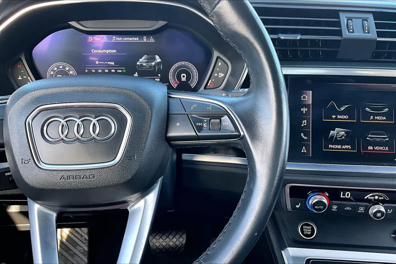 Used 2021 Audi Q3 2.0T Premium Plus w/ Premium Plus Package AWD/4WD image 25