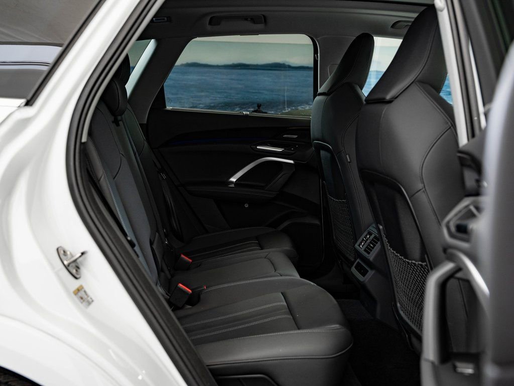 Certified 2025 Audi Q5 Premium Plus w/ Premium Plus image 43