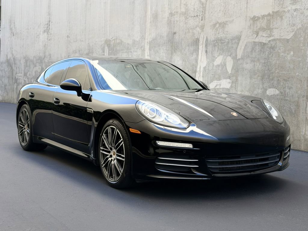 Used 2015 Porsche Panamera image 8