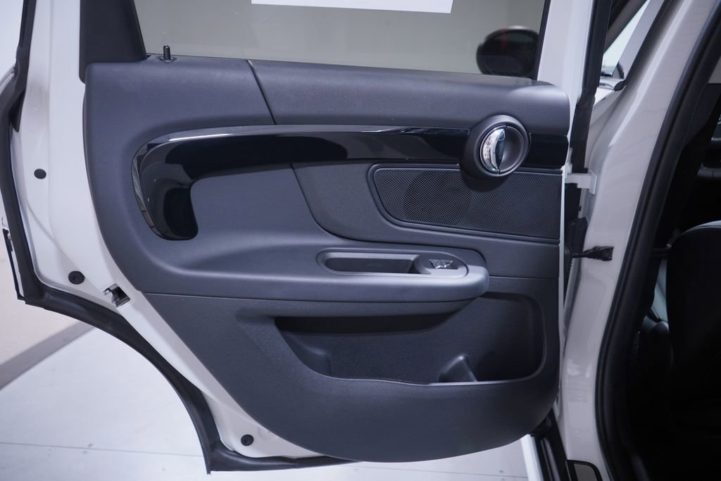 Used 2024 MINI Cooper Countryman S w/ Premium Package image 15