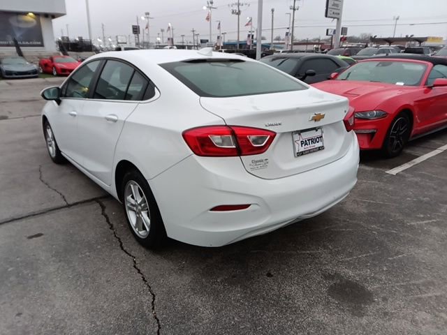Used 2018 Chevrolet Cruze LT w/ LT Fleet Convenience Package image 4