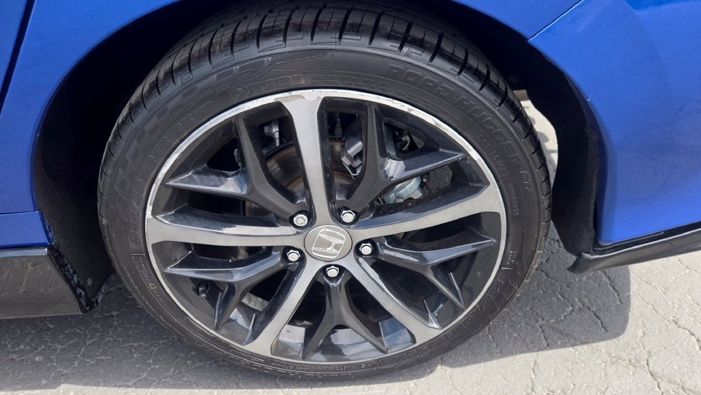 Used 2020 Honda Civic Sport image 9