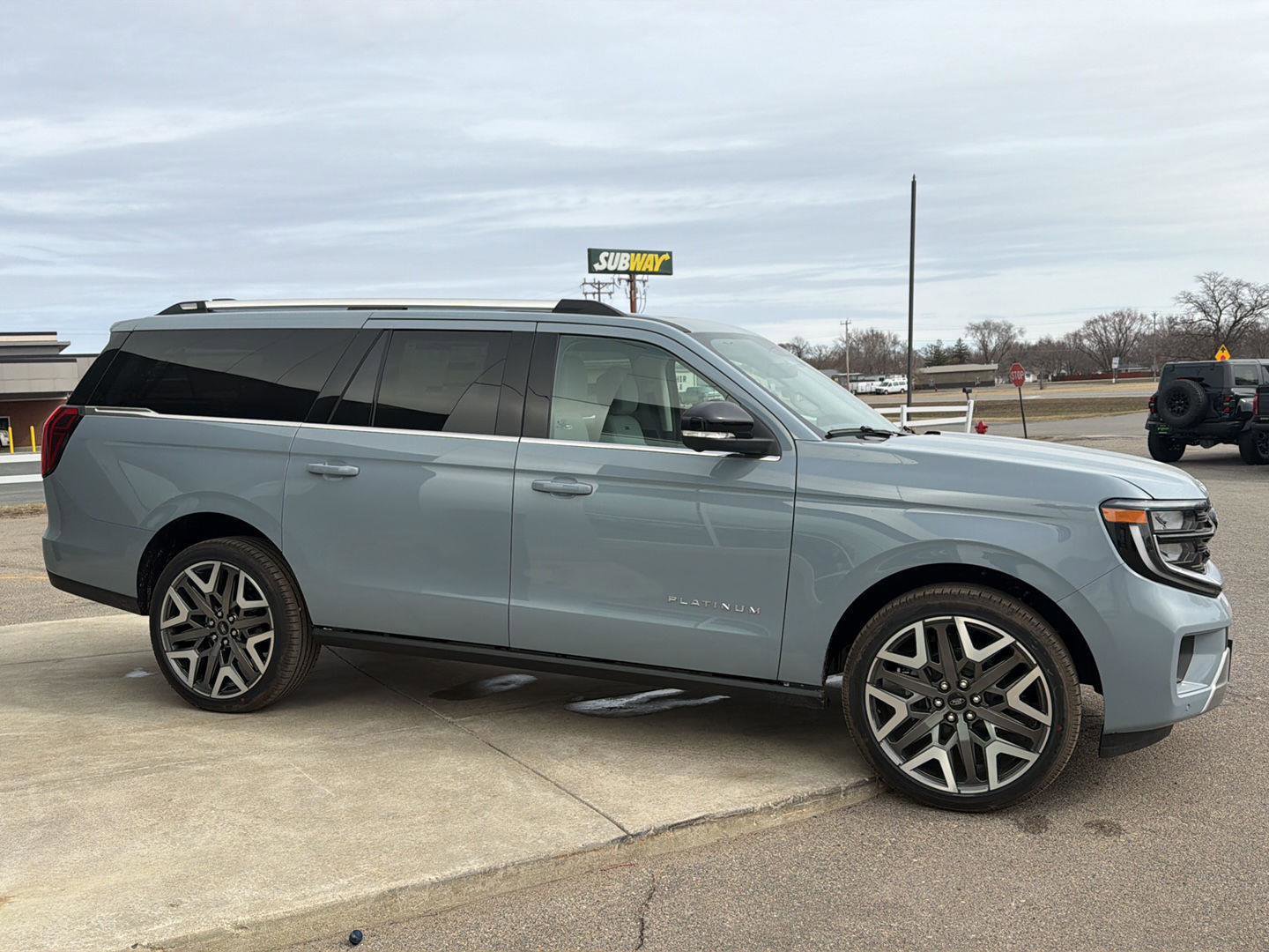 New 2026 Ford Expedition Max Platinum w/ Platinum Ultimate Package image 4