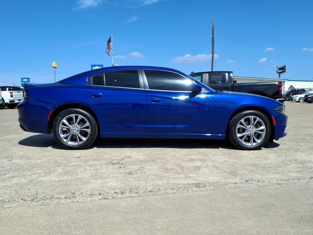Used 2020 Dodge Charger SXT AWD/4WD image 4