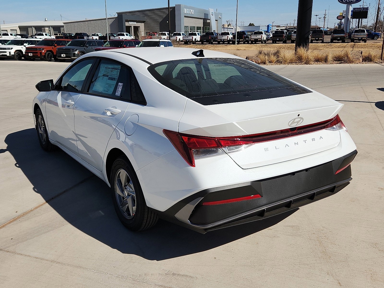 New 2026 Hyundai Elantra SE w/ Cargo Package image 3