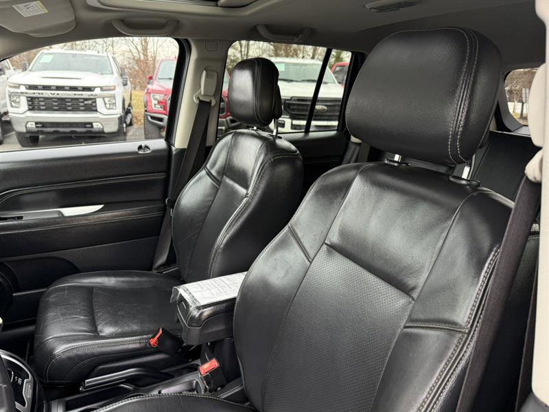 Used 2015 Jeep Compass High Altitude image 27
