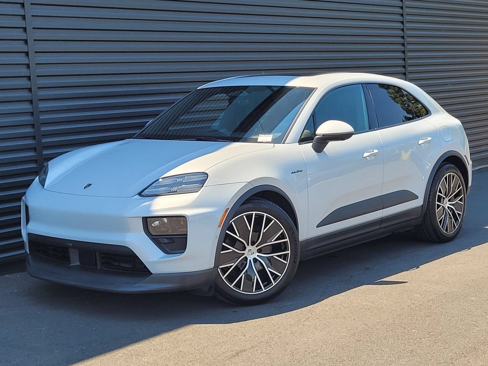 Certified 2025 Porsche Macan Electric