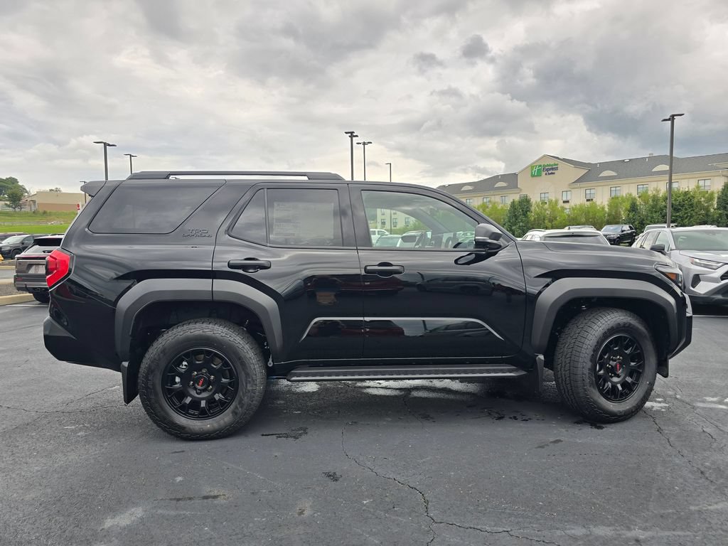 New 2026 Toyota 4Runner TRD Off-Road Premium w/ Tow Technology Package AWD/4WD image 9
