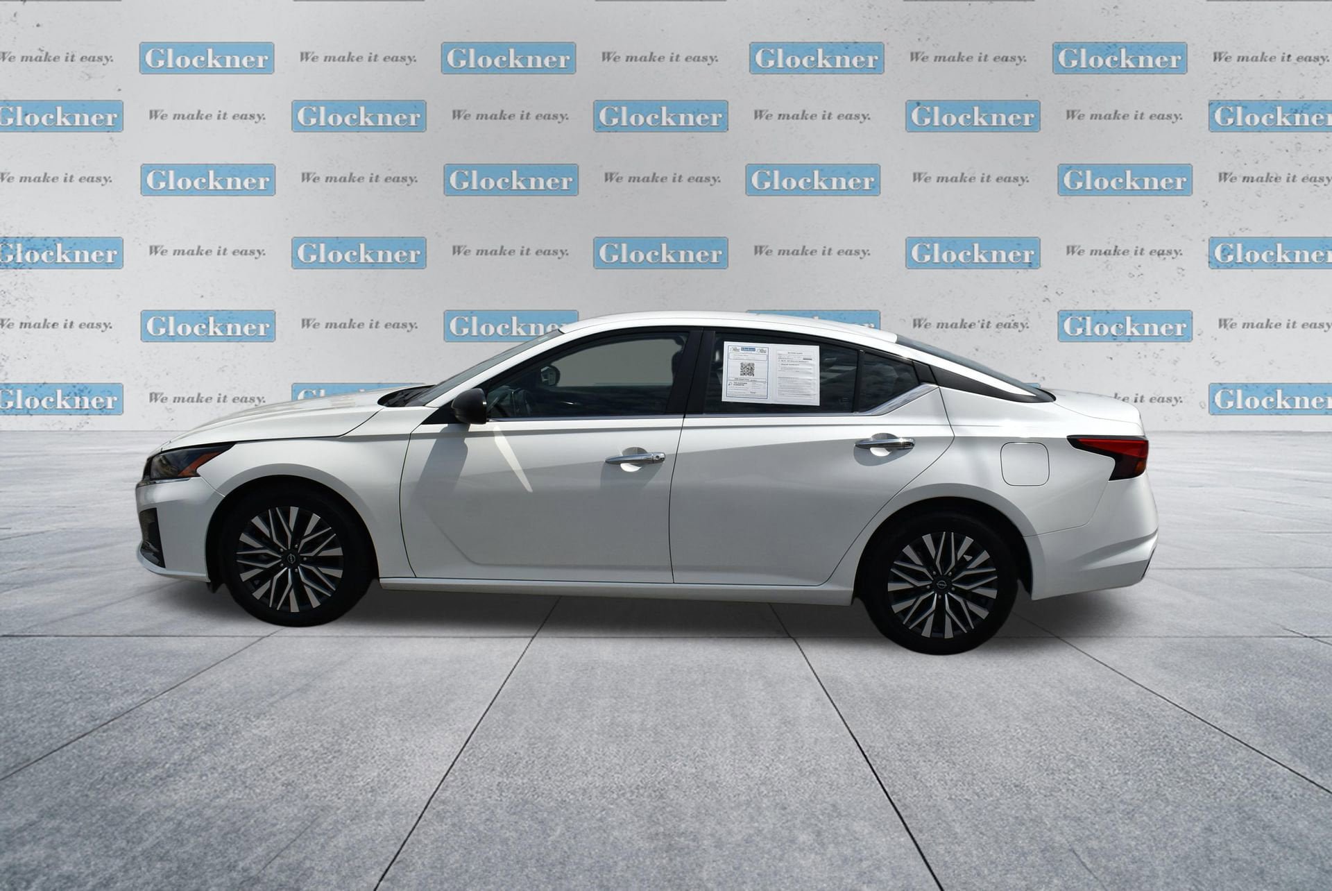 Used 2024 Nissan Altima 2.5 SV FWD image 10