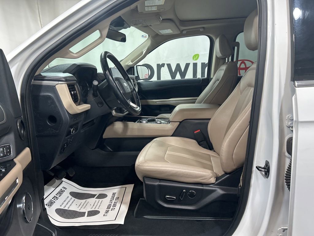 Used 2023 Ford Expedition Limited image 23