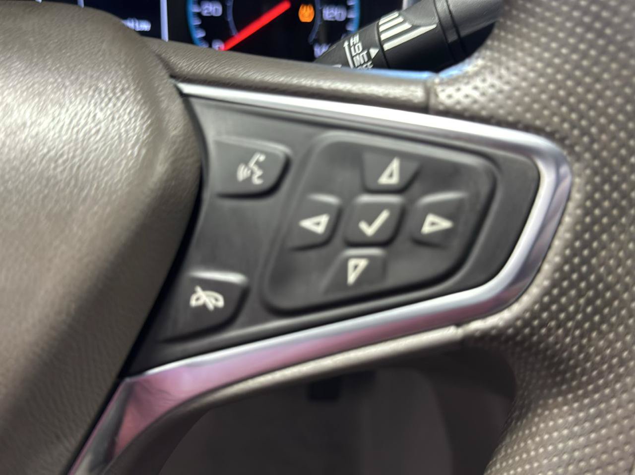 Used 2020 Chevrolet Malibu LT FWD image 21