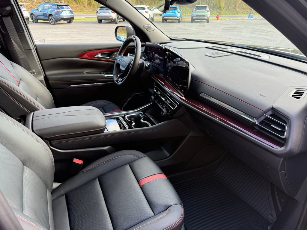 New 2026 Chevrolet Traverse RS w/ LPO, Floor Liner Package image 20