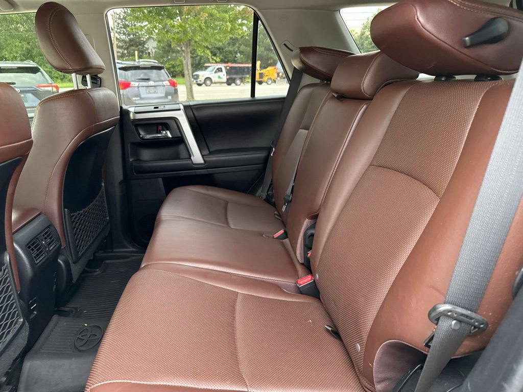 Used 2017 Toyota 4Runner Limited w/ Convenience Package AWD/4WD image 14
