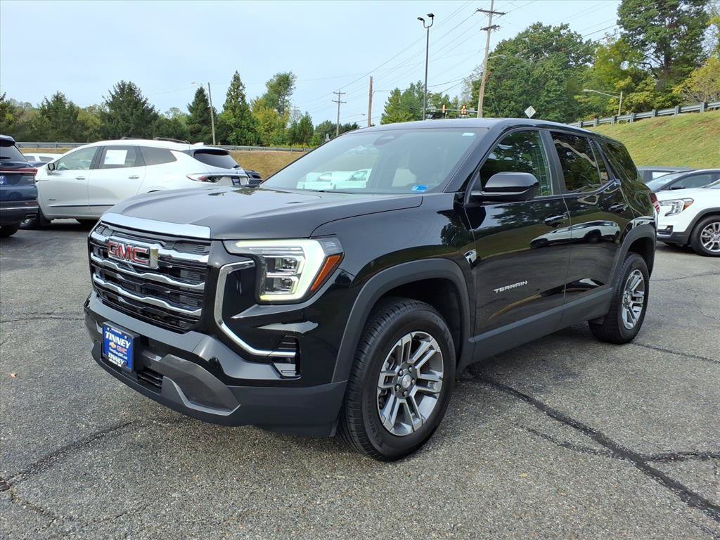 Used 2025 GMC Terrain Elevation w/ Technology Package II AWD/4WD image 7