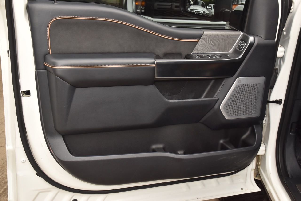 Used 2024 Ford F250 Platinum image 37