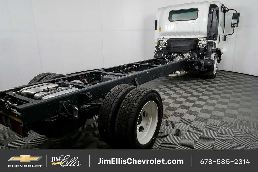 New 2025 Chevrolet Low Cab Forward RWD image 10
