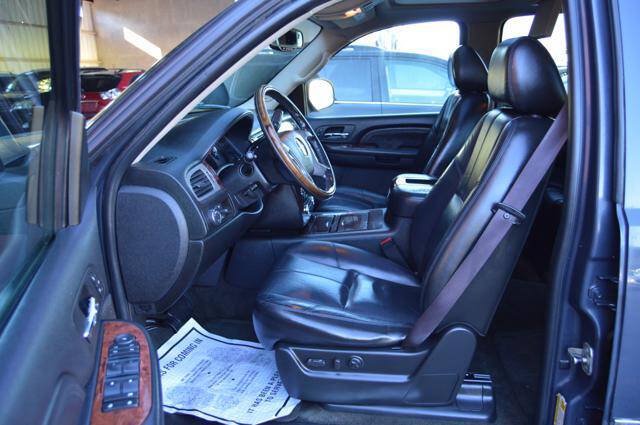 Used 2008 GMC Yukon XL Denali AWD/4WD image 40