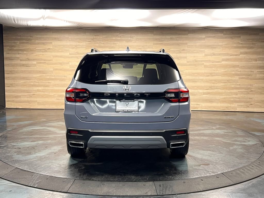 Used 2025 Honda Pilot Touring image 25