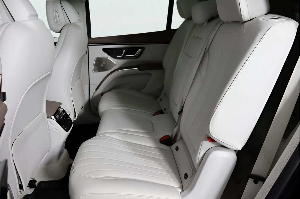 Used 2023 Mercedes-Benz EQS 450+ 4MATIC SUV w/ Exclusive Trim Package image 30