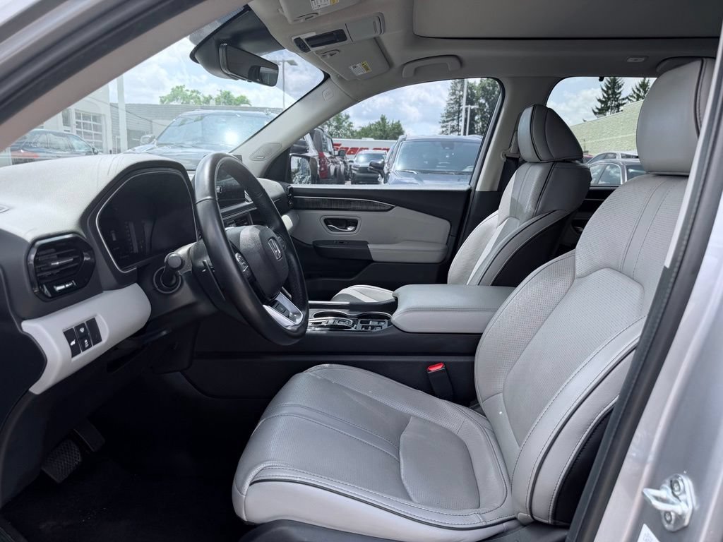 Used 2025 Honda Pilot Elite image 20