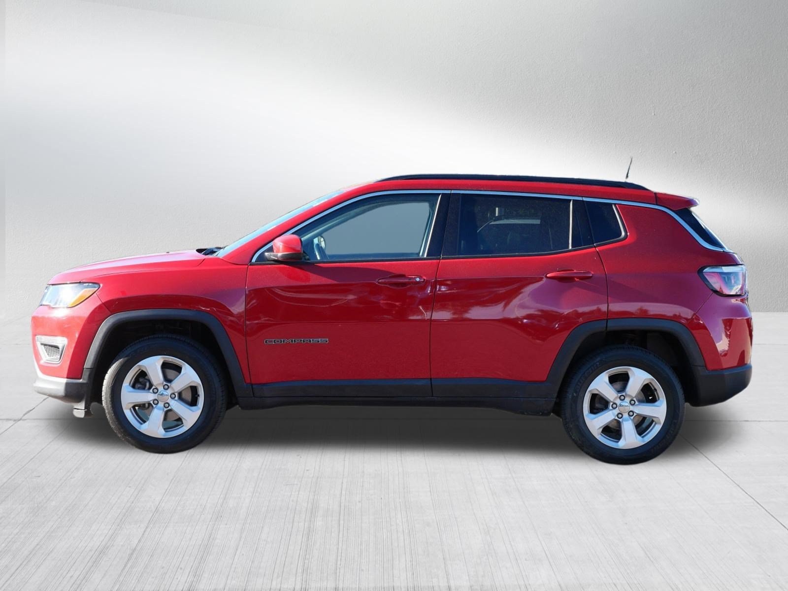 Used 2017 Jeep Compass Latitude AWD/4WD image 4