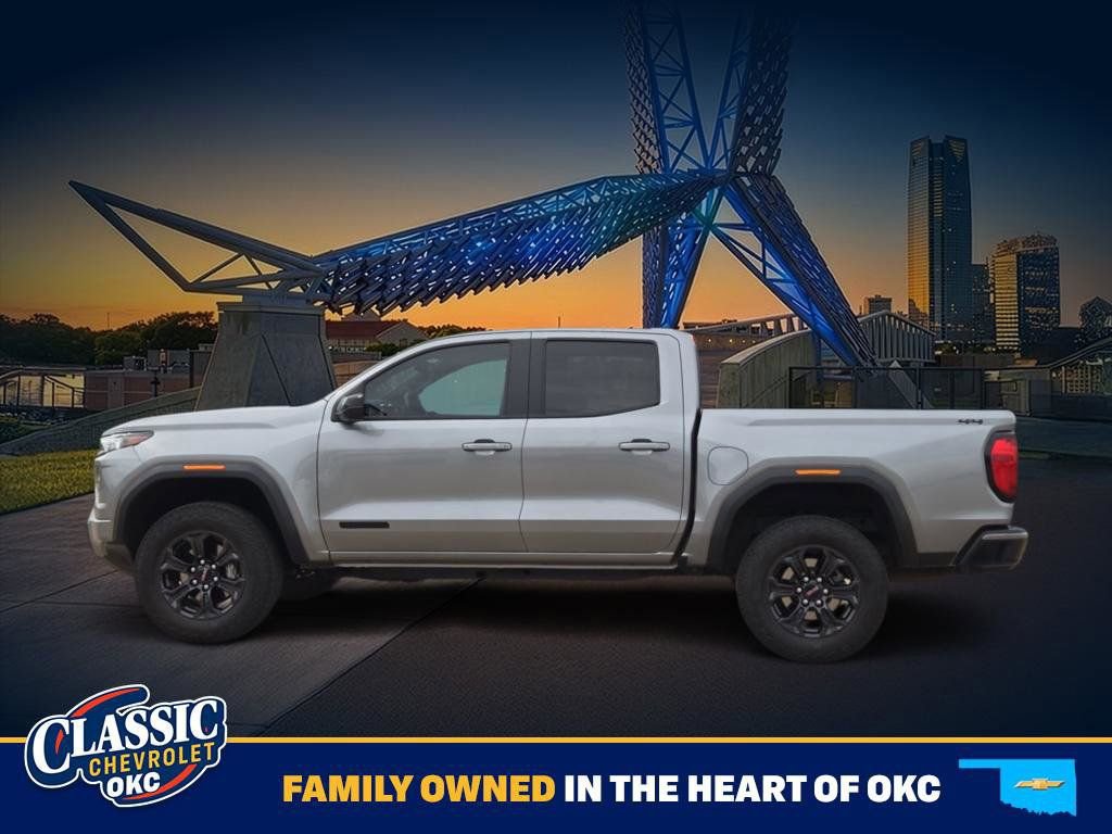 Used 2025 GMC Canyon Elevation w/ Convenience Package AWD/4WD image 4