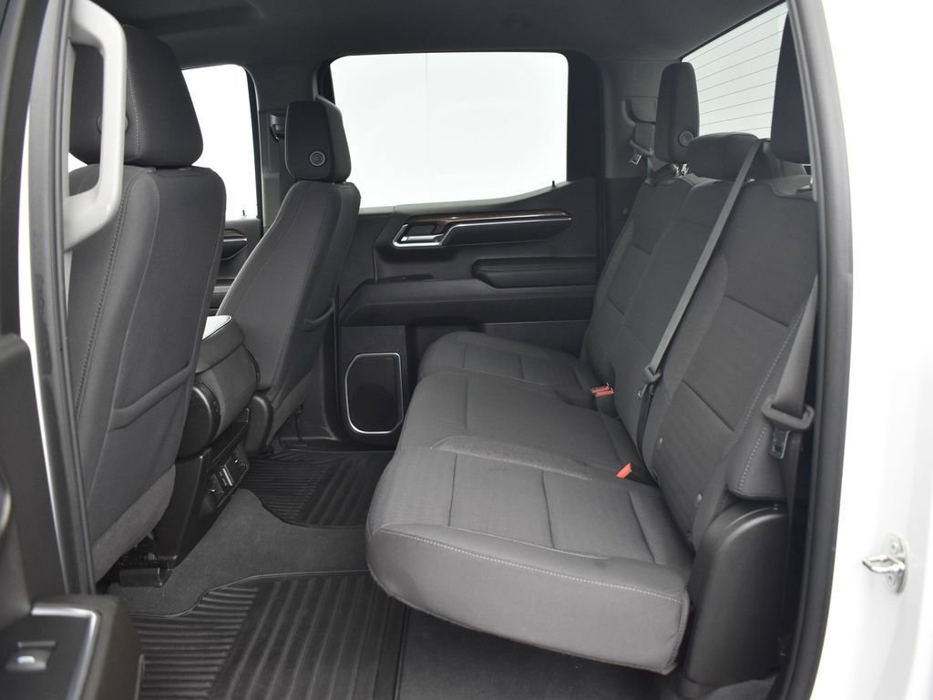 Used 2023 Chevrolet Silverado 1500 LT image 9