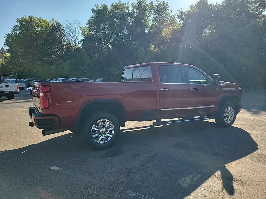 Used 2024 Chevrolet Silverado 2500 High Country w/ Z71 Off-Road Package AWD/4WD image 8