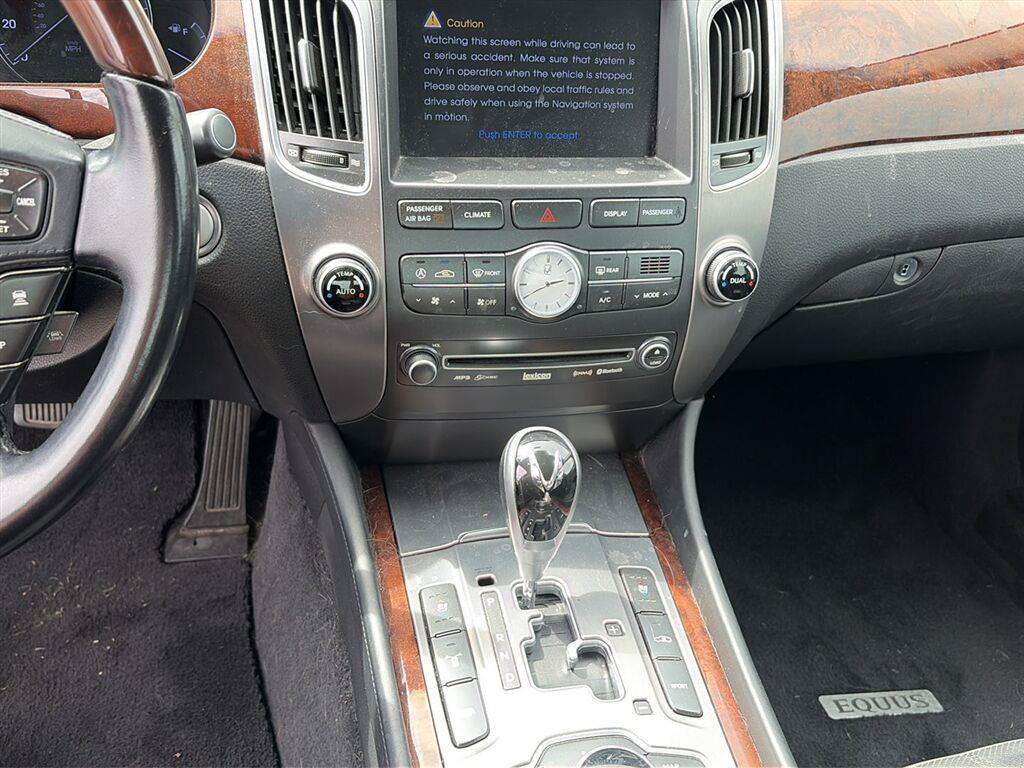 Used 2013 Hyundai Equus Ultimate RWD image 8
