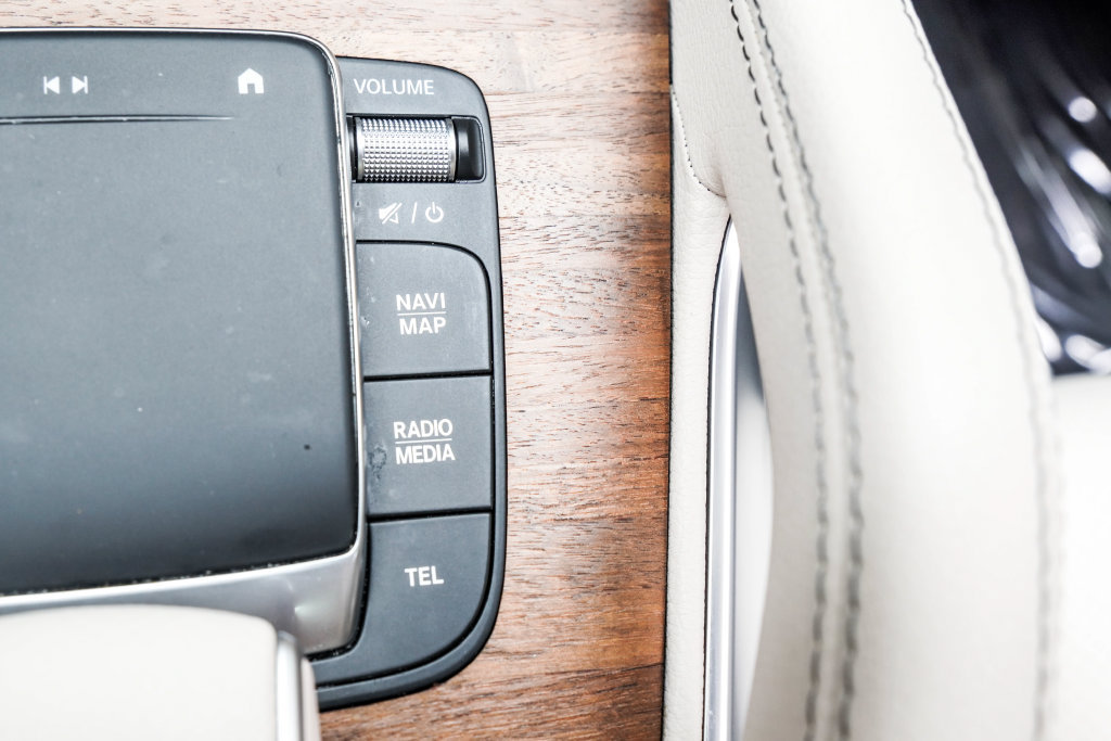 Used 2023 Mercedes-Benz GLS 450 4MATIC image 30