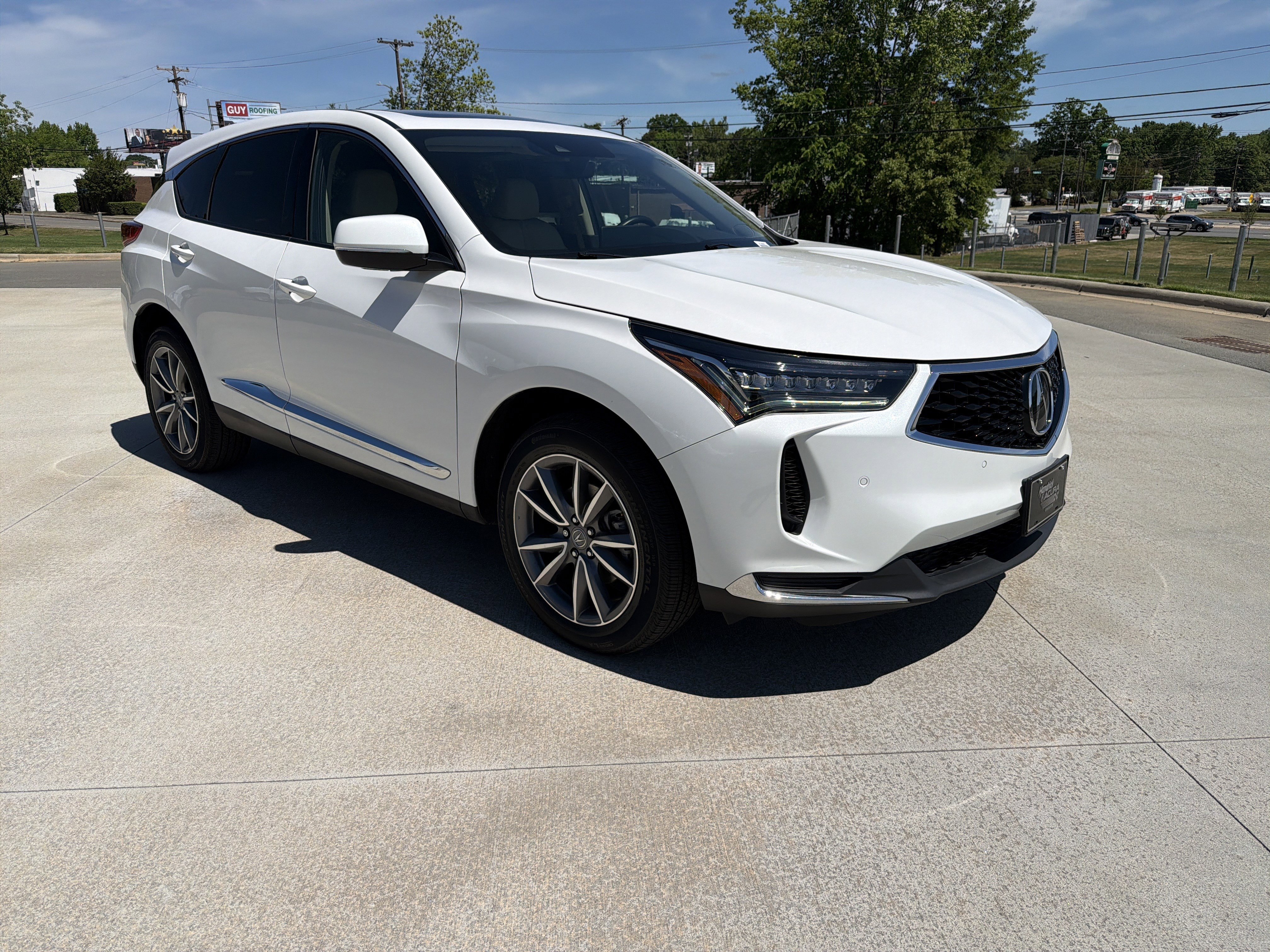 Certified 2022 Acura RDX FWD w/ Technology Package image 2