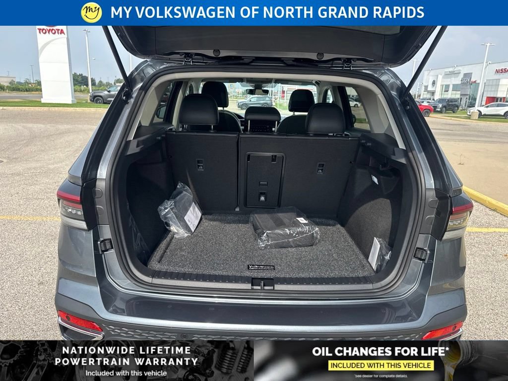 New 2026 Volkswagen Taos SE AWD/4WD image 25