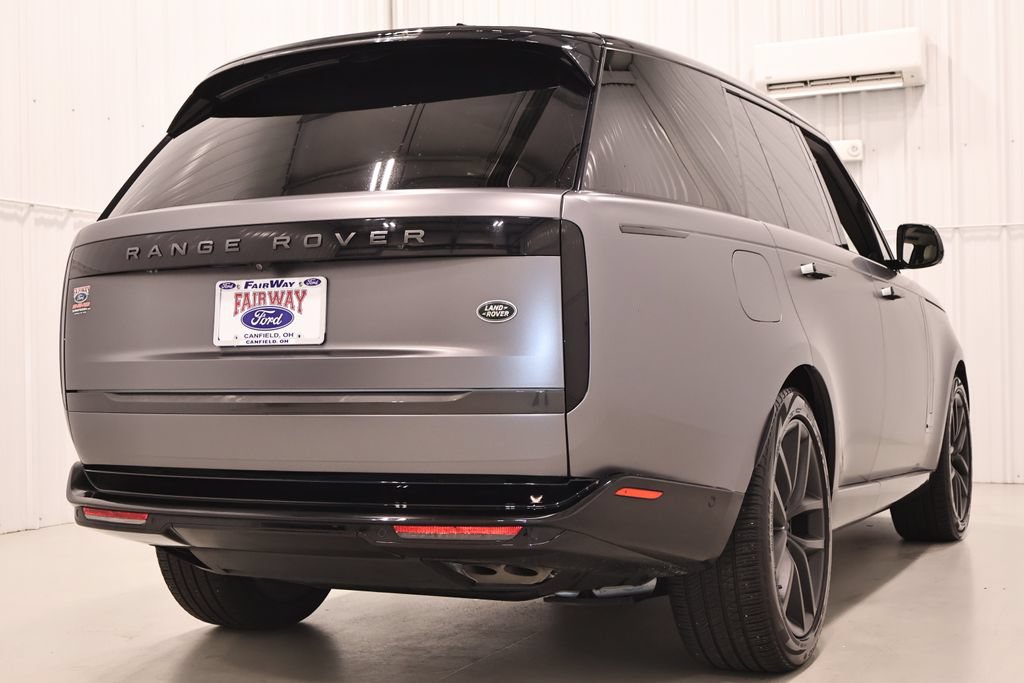 Used 2023 Land Rover Range Rover Autobiography AWD/4WD image 9