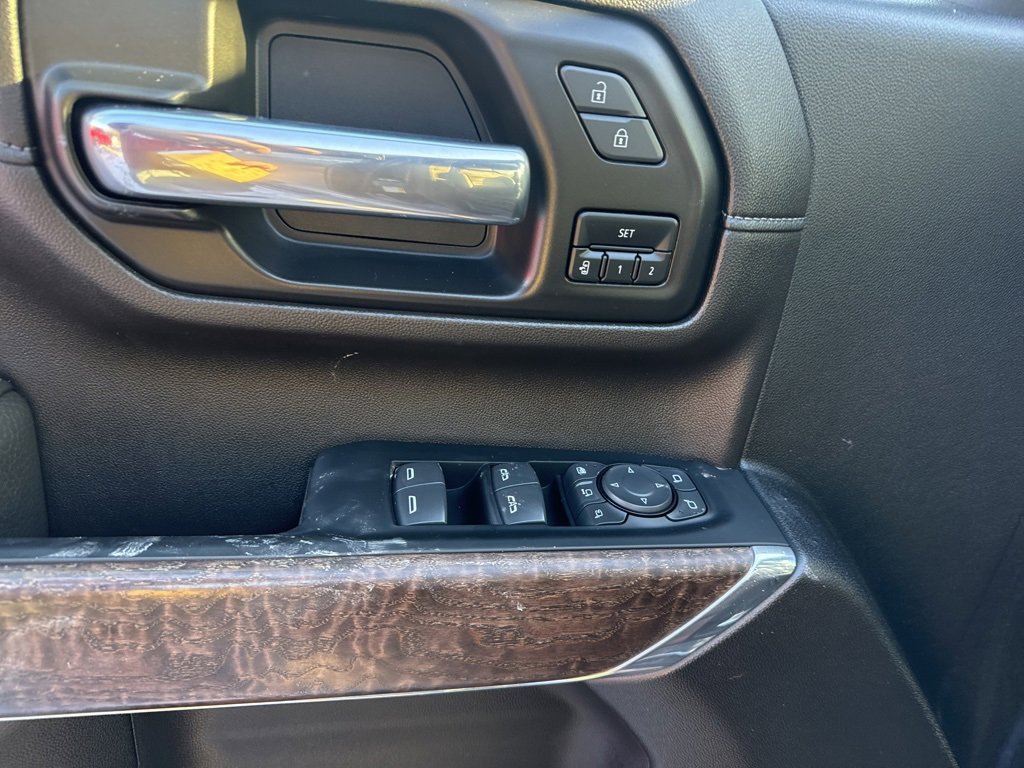 Used 2023 GMC Sierra 2500 Denali w/ Denali Ultimate Package image 27