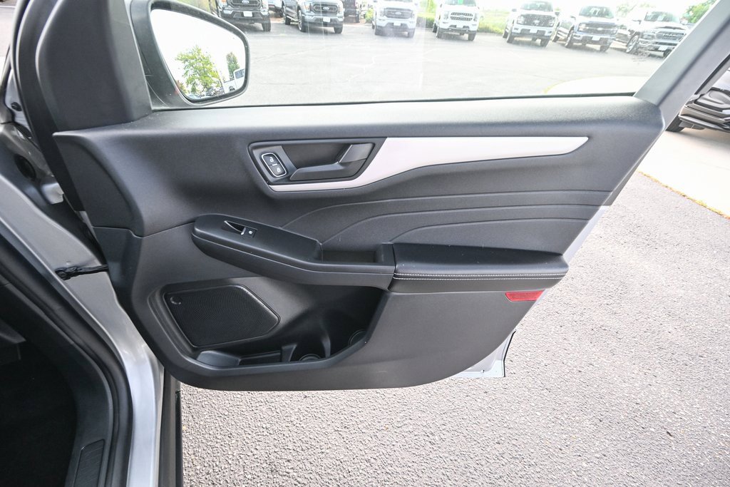 Certified 2022 Ford Escape SE image 25