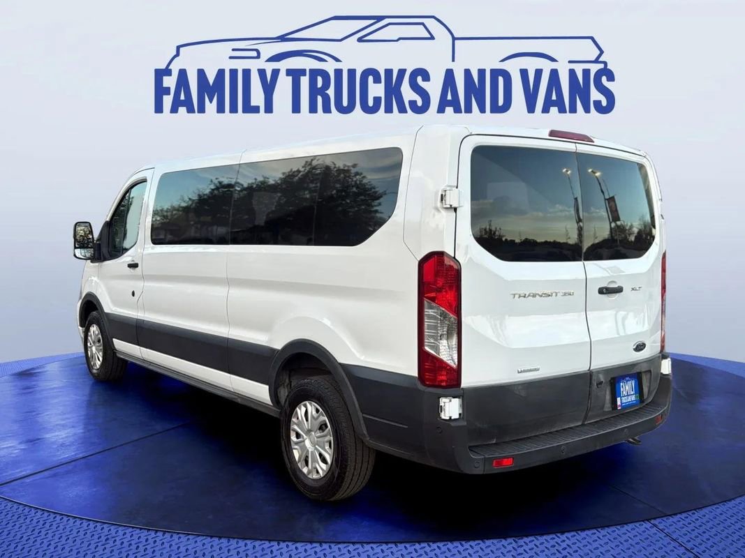 Used 2023 Ford Transit 350 XLT image 3