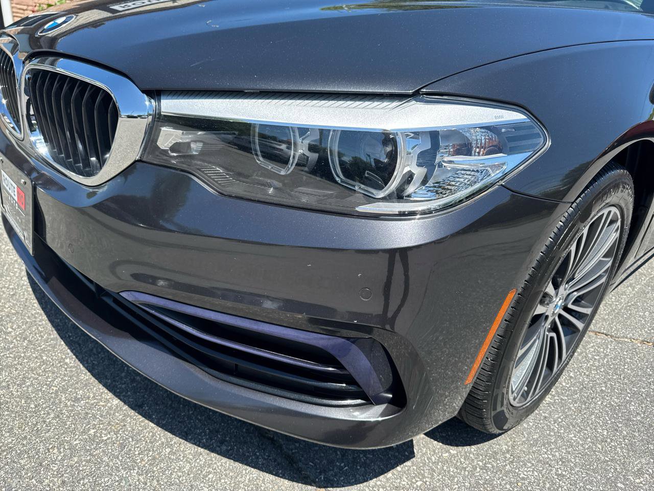 Used 2019 BMW 530i xDrive w/ Convenience Package AWD/4WD image 15