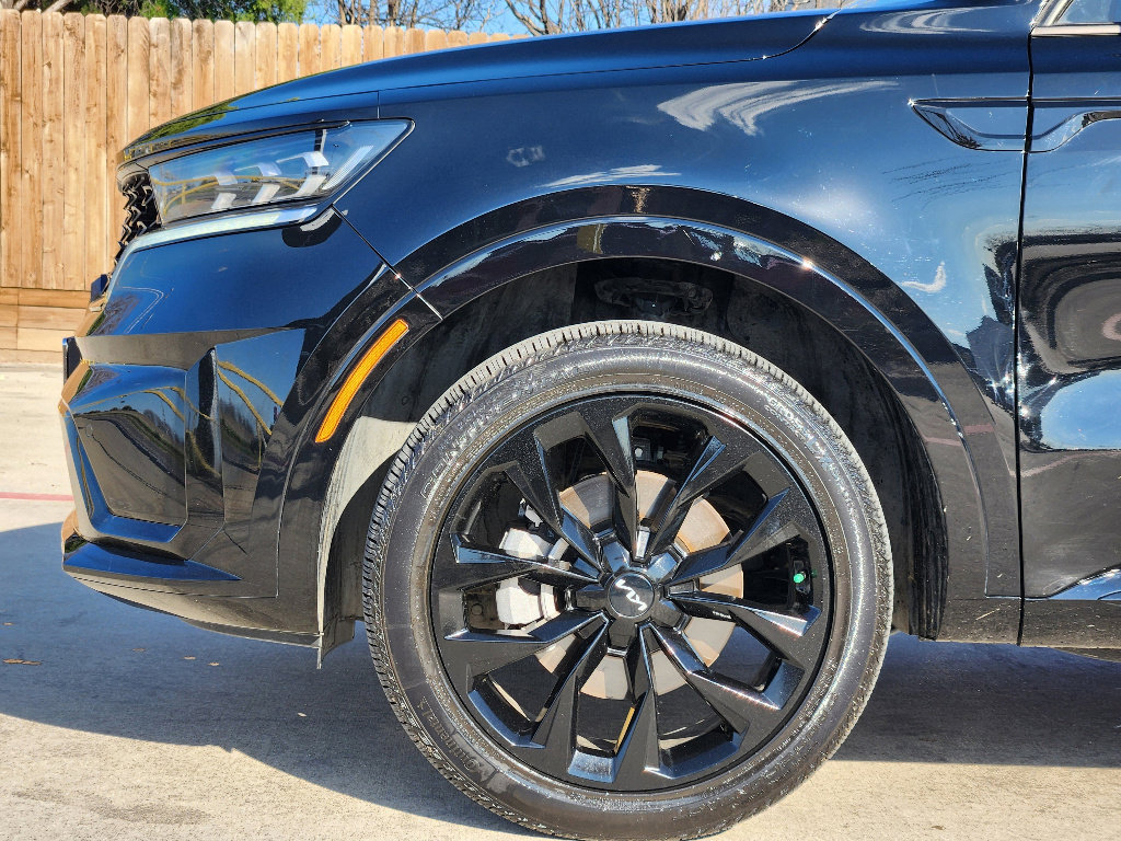 Certified 2023 Kia Sorento SX image 8