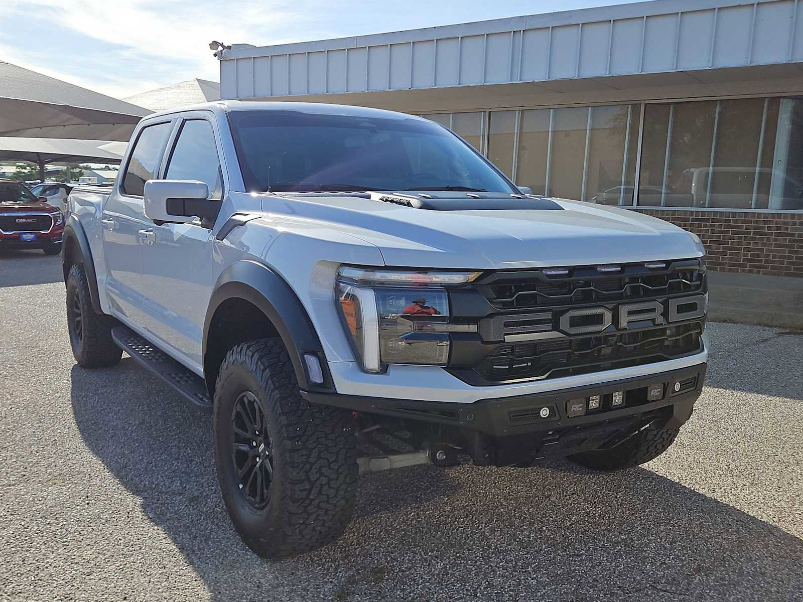 Used 2025 Ford F150 Raptor AWD/4WD image 2