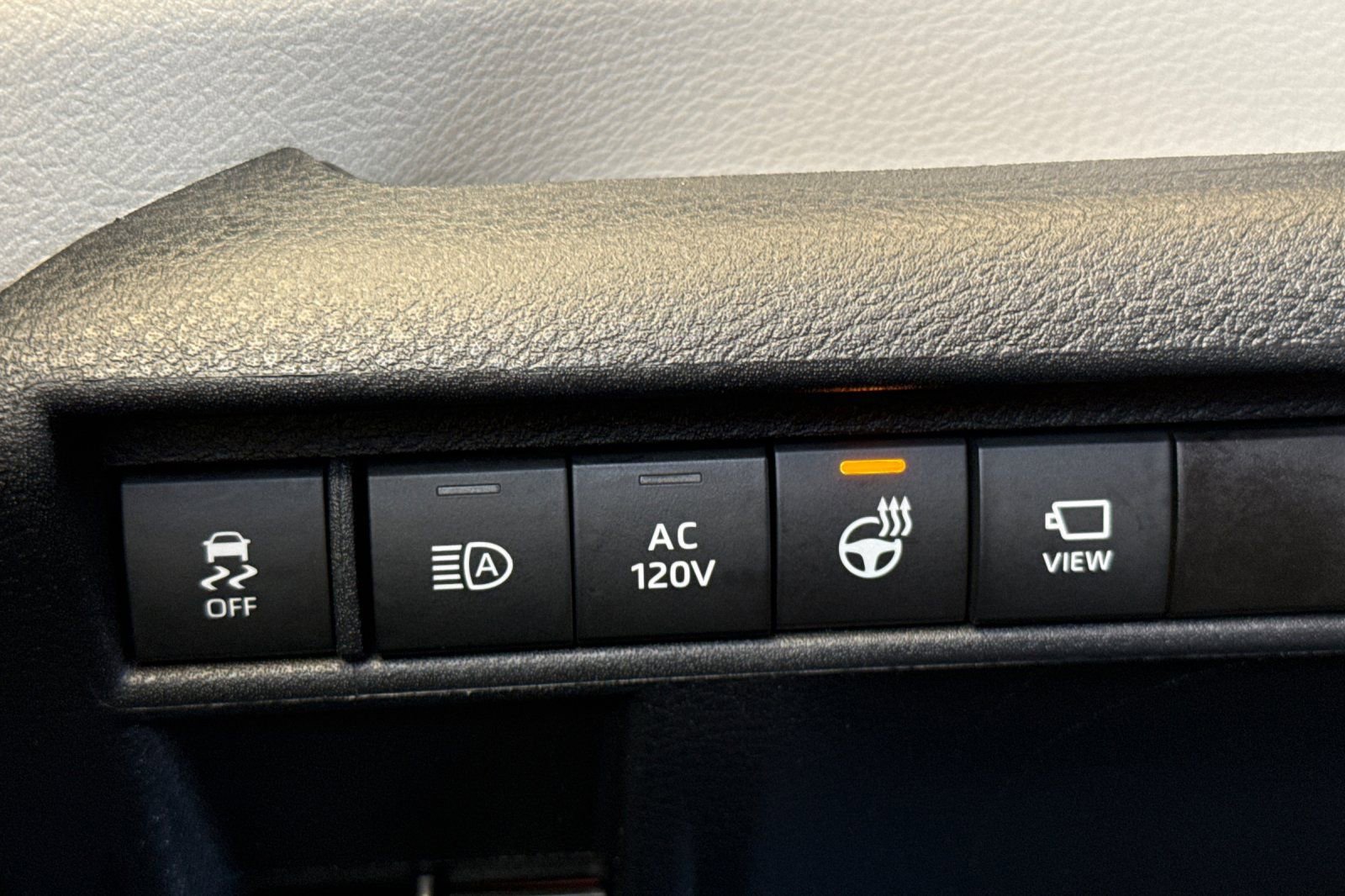 Certified 2021 Toyota Sienna Platinum image 31