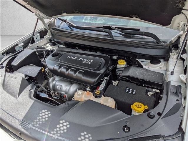 Used 2019 Jeep Cherokee Latitude w/ Popular Appearance Group AWD/4WD image 25