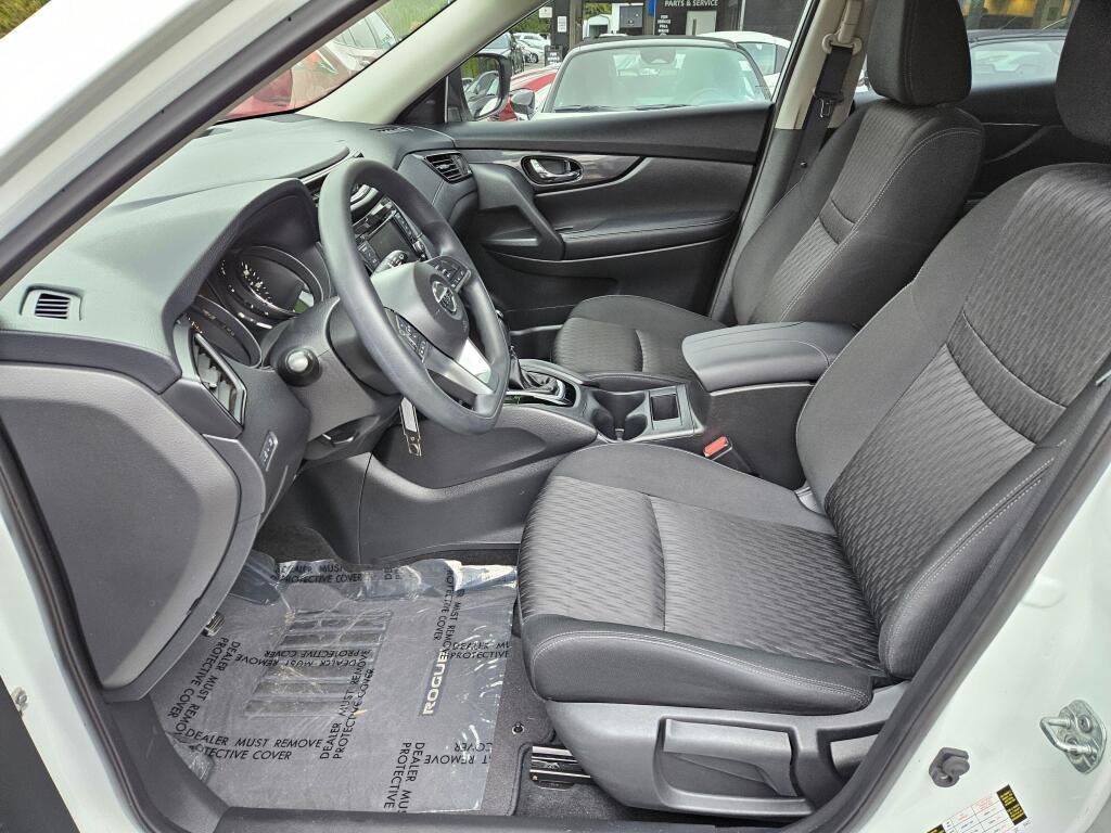 Used 2018 Nissan Rogue S AWD/4WD image 13