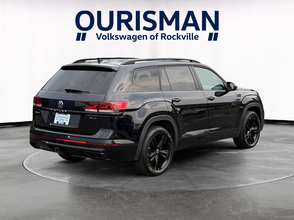 Used 2023 Volkswagen Atlas SEL R-Line AWD/4WD image 6