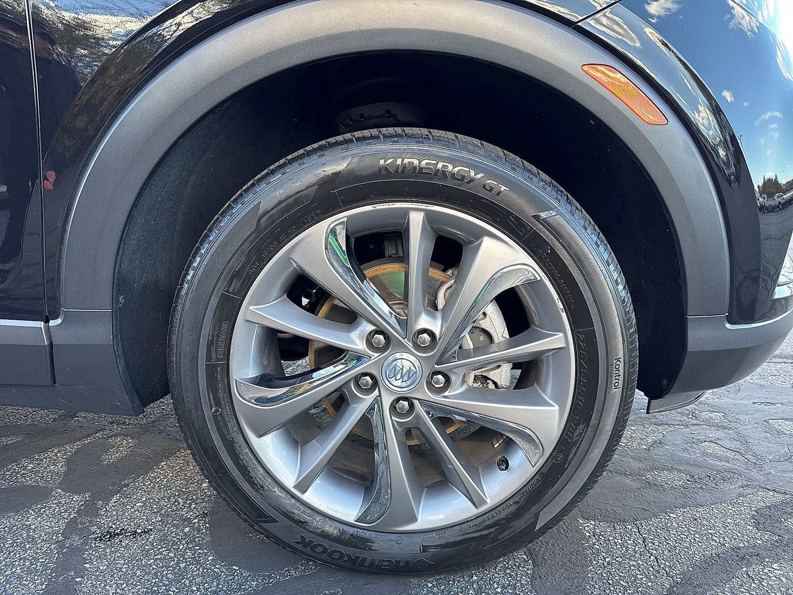 Certified 2022 Buick Encore GX Essence w/ Experience Buick Package image 12