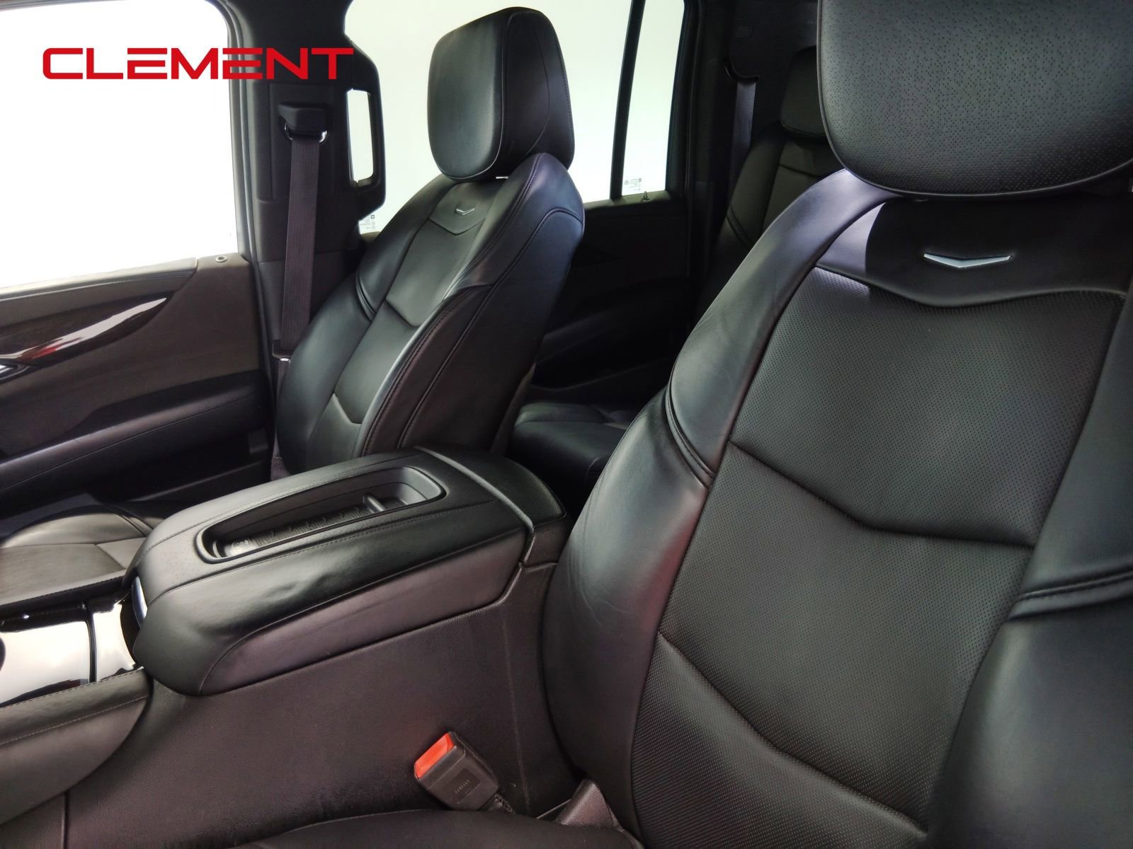 Used 2016 Cadillac Escalade ESV Platinum image 36