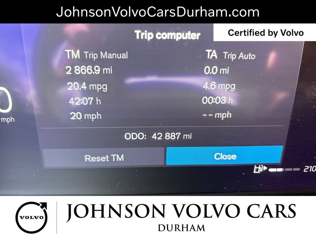 Certified 2024 Volvo XC60 B5 Ultimate w/ Protection Package Premier AWD/4WD image 11