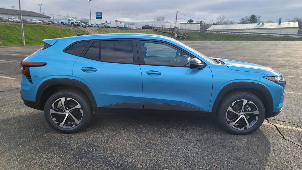 New 2026 Chevrolet Trax RS w/ Driver Confidence Package FWD image 14
