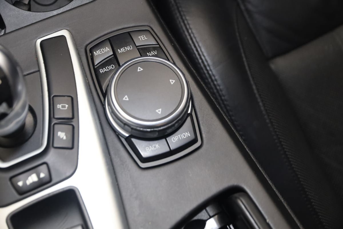 Used 2015 BMW M5 RWD image 29