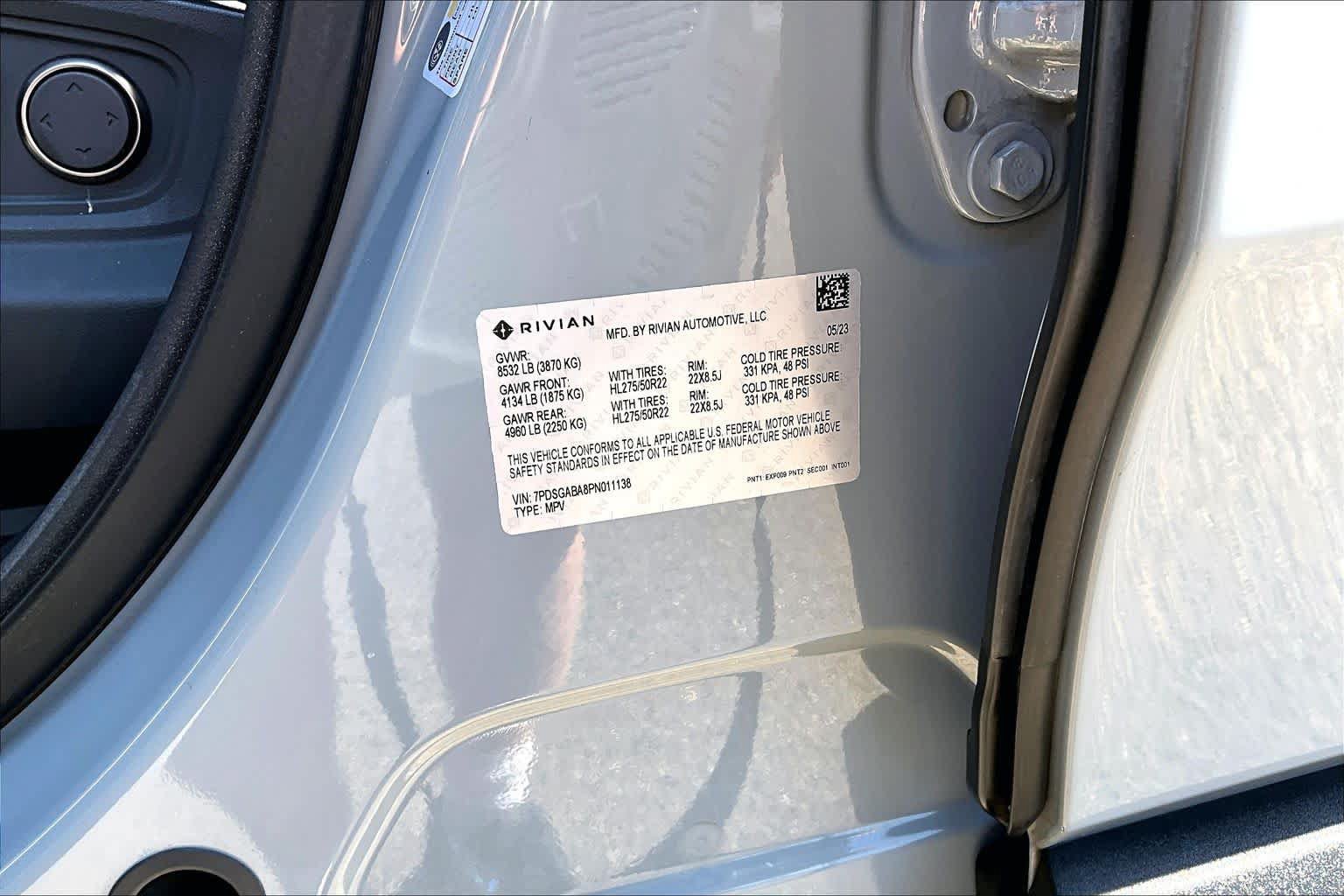 Used 2023 Rivian R1S Adventure AWD/4WD image 36