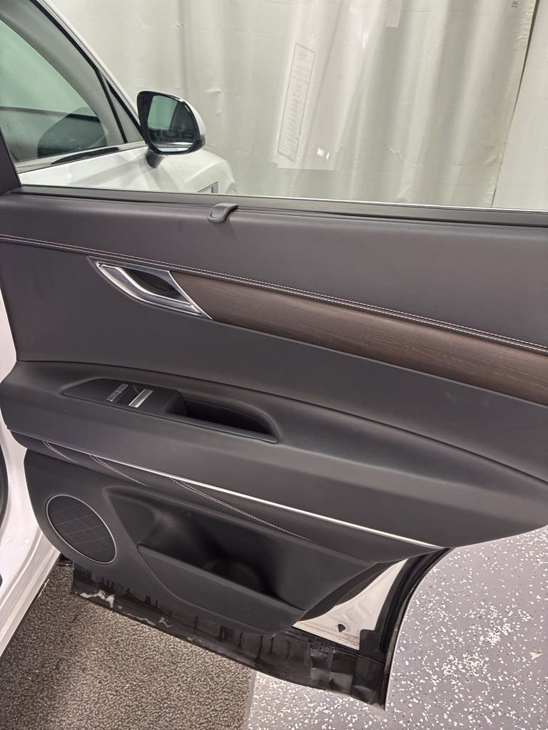 Used 2024 Genesis GV80 2.5T image 29